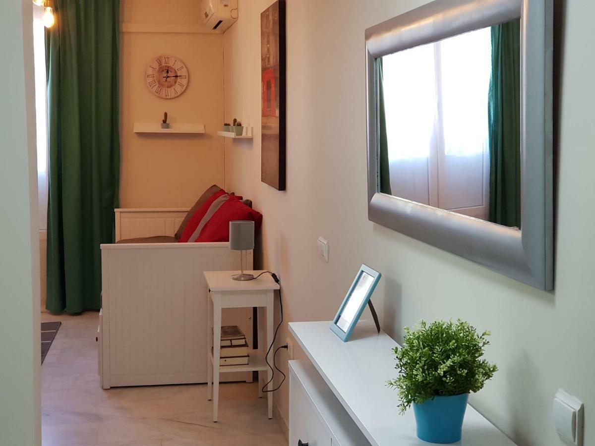 **** Genuar Apartments Malaga Center Exteriör bild