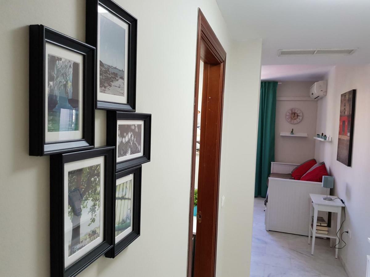 **** Genuar Apartments Malaga Center Exteriör bild