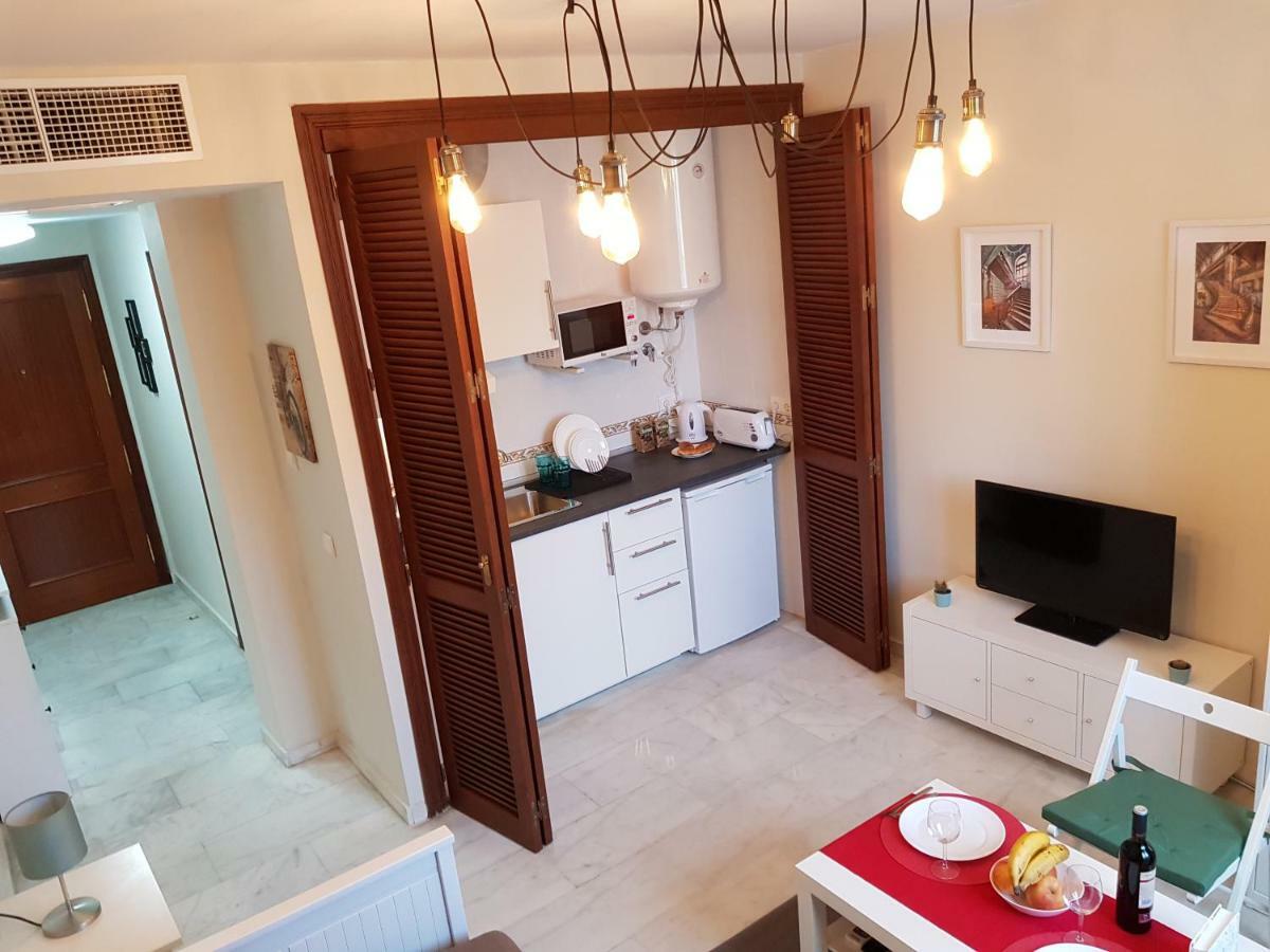 **** Genuar Apartments Malaga Center Exteriör bild